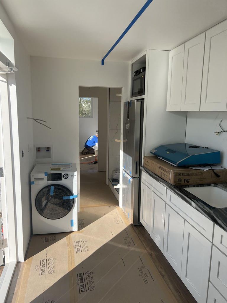 Container house bathroom